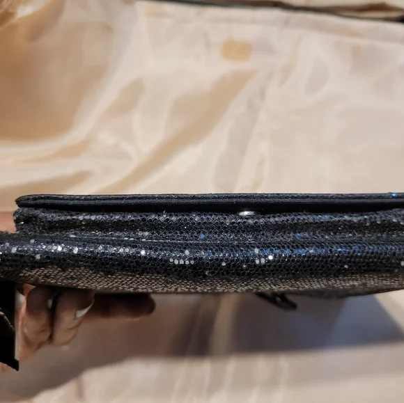 FIXED PRICE - Clarks Clutch - Picture 3 of 12